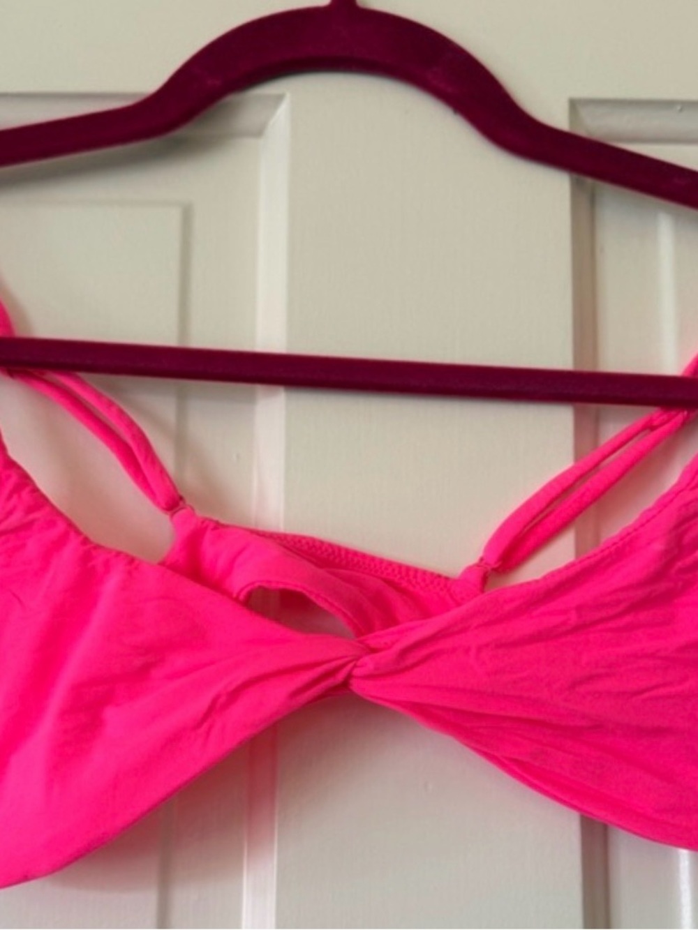 SKIMS Fits Everybody Neon Rose Twist Front Bralette Medium